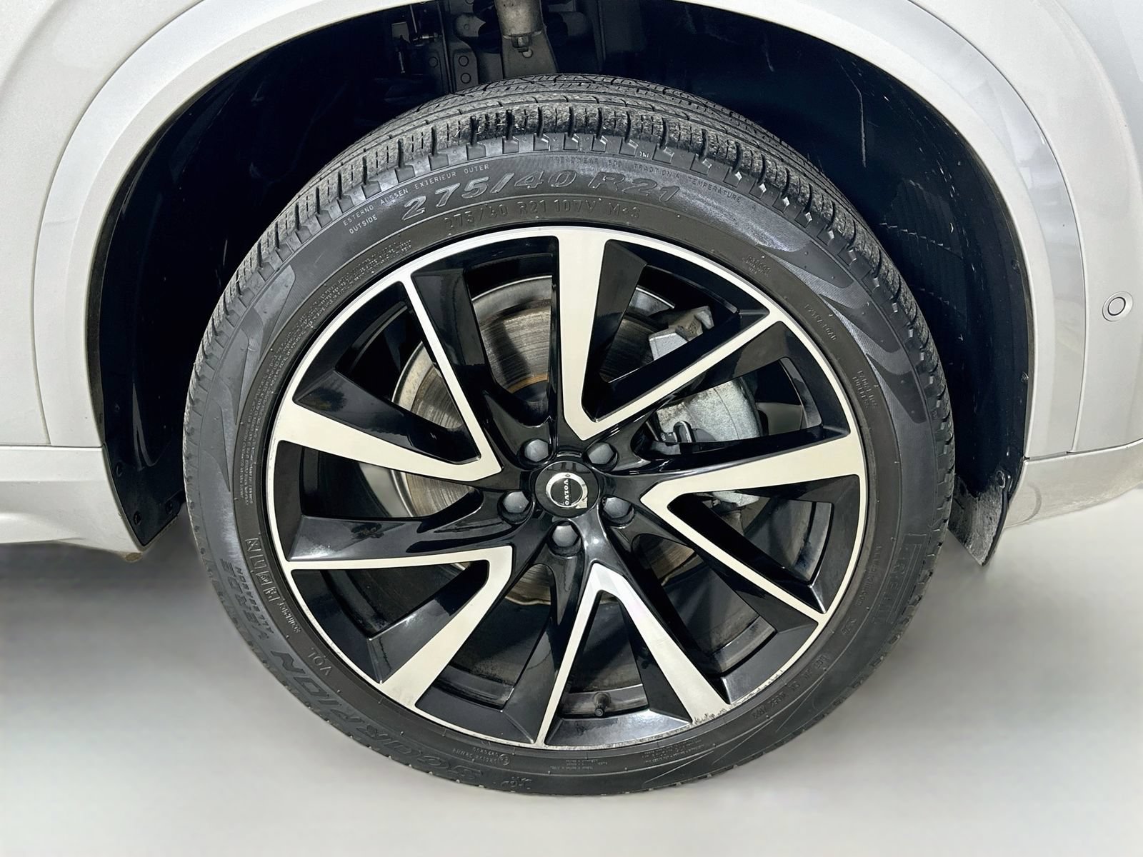 Used 2024 Volvo XC90 B6 Ultimate w/ Protection Package Premier AWD/4WD image 10