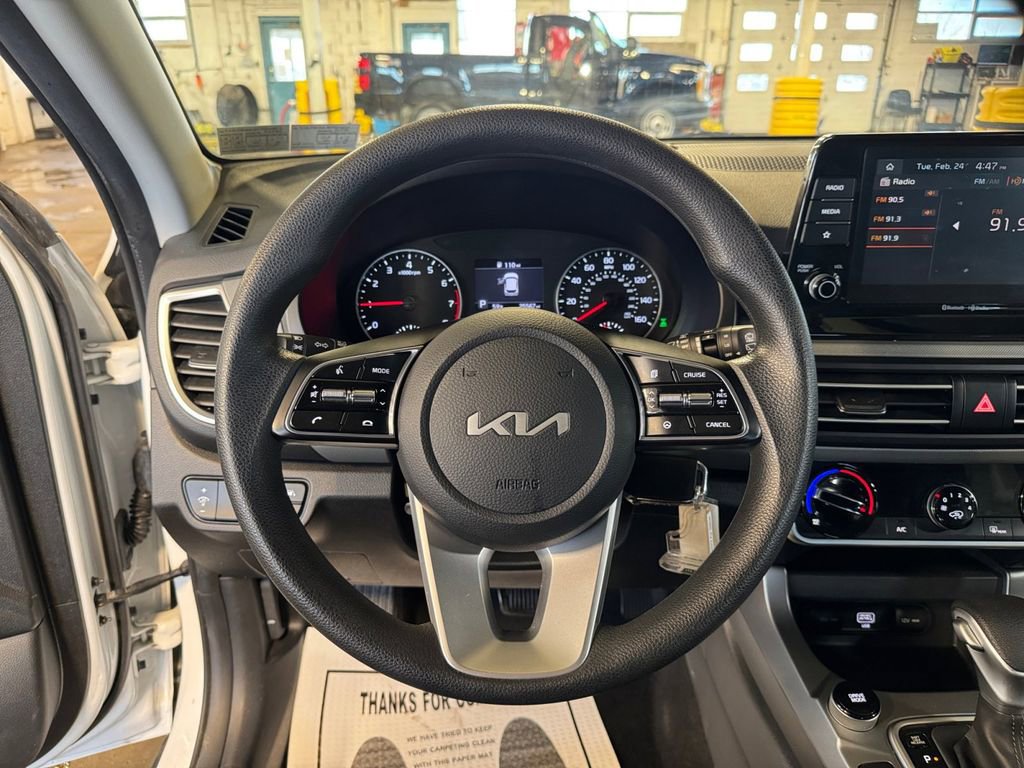 Certified 2023 Kia Seltos LX image 15