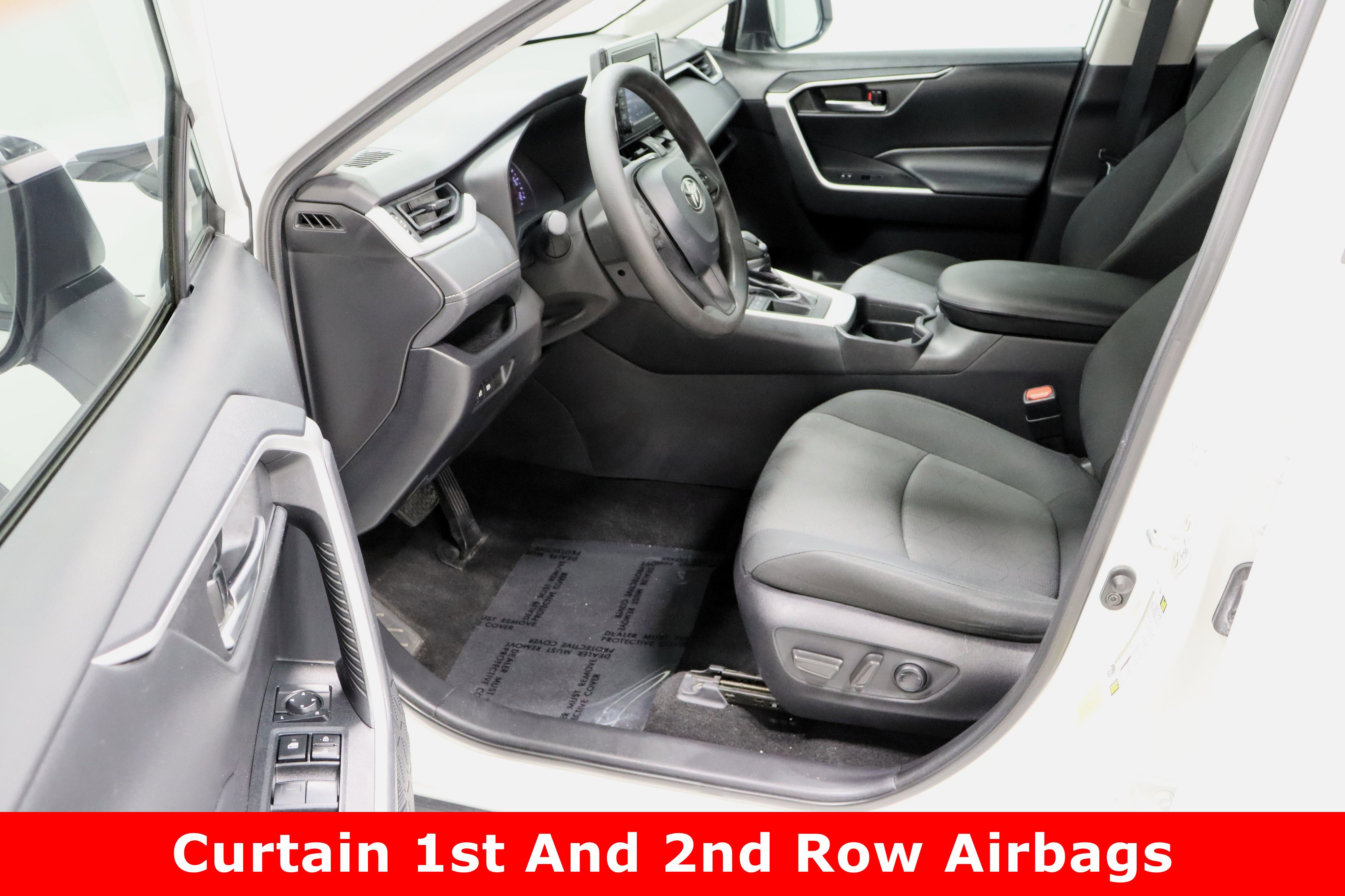 Used 2021 Toyota RAV4 XLE w/ Carpet Mat Package (TMS) image 14