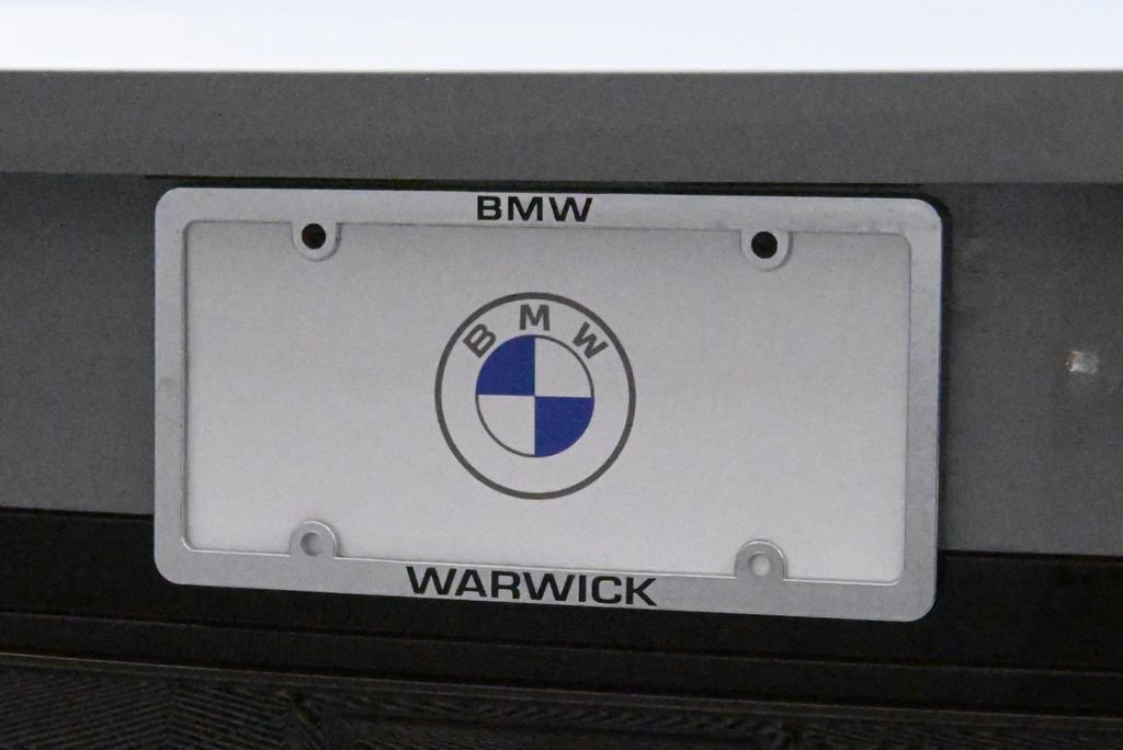 New 2025 BMW 740i xDrive image 14