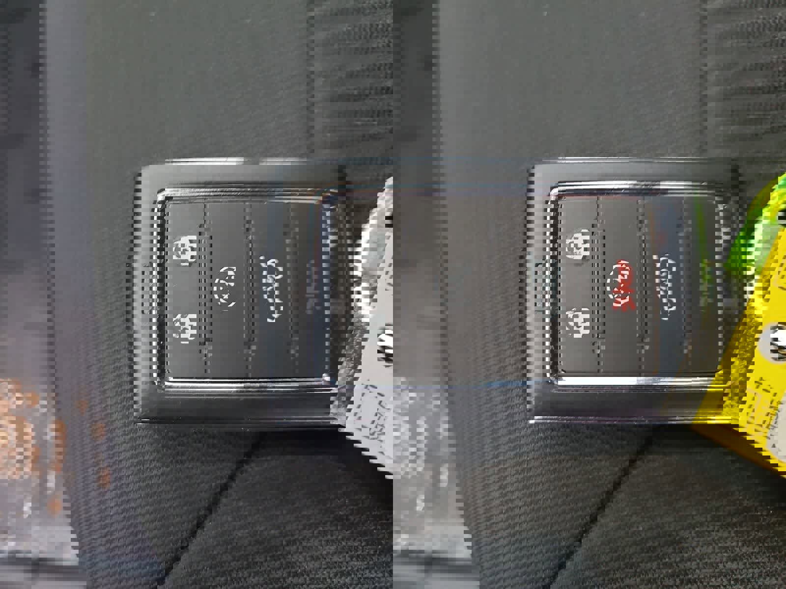 Used 2024 Jeep Grand Cherokee L Laredo w/ Luxury Tech Group I image 28