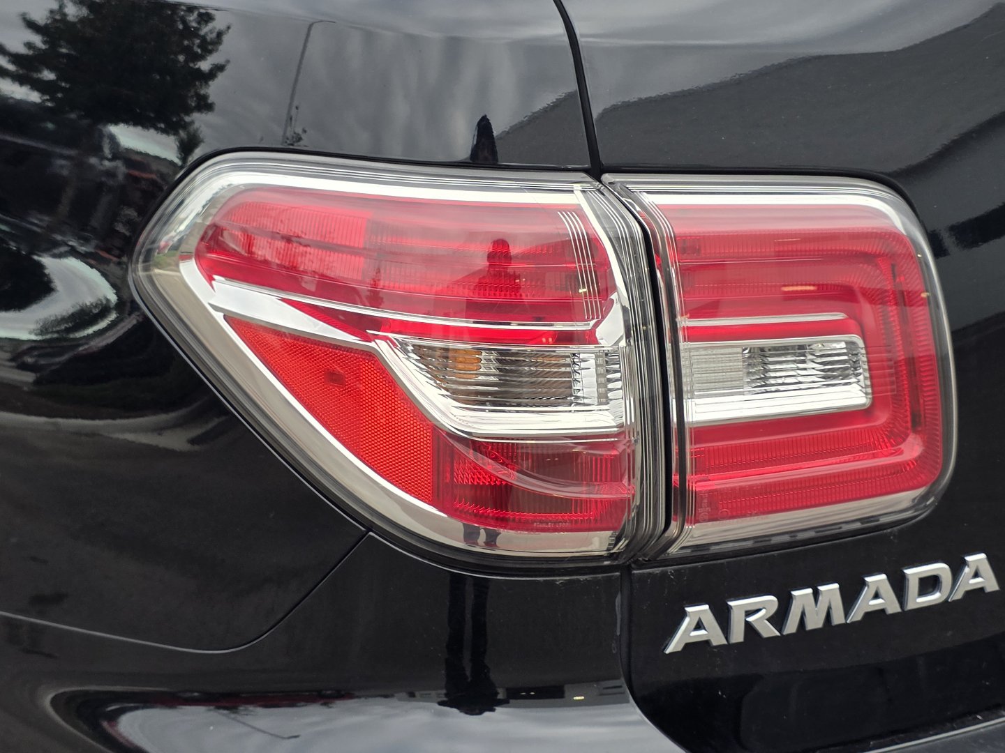 Used 2019 Nissan Armada SL w/ Premium Package AWD/4WD image 14