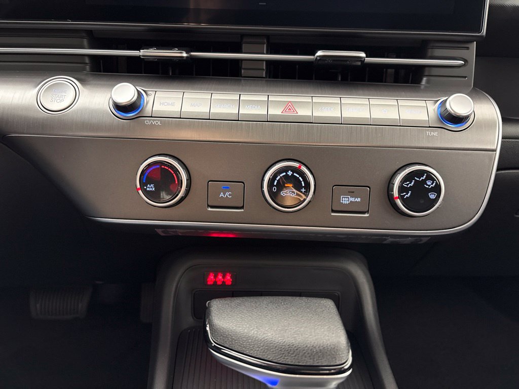 New 2027 Hyundai Kona SE FWD image 33