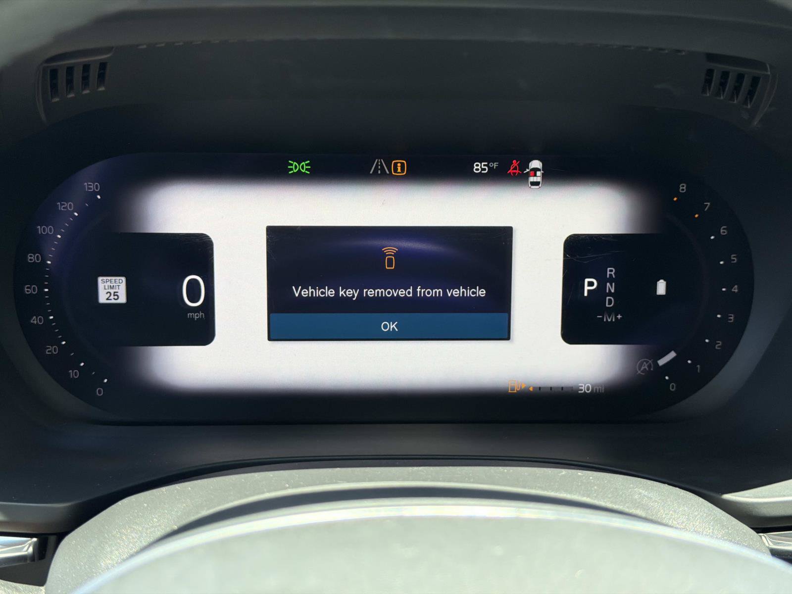 Certified 2023 Volvo XC60 B5 Plus AWD/4WD image 10