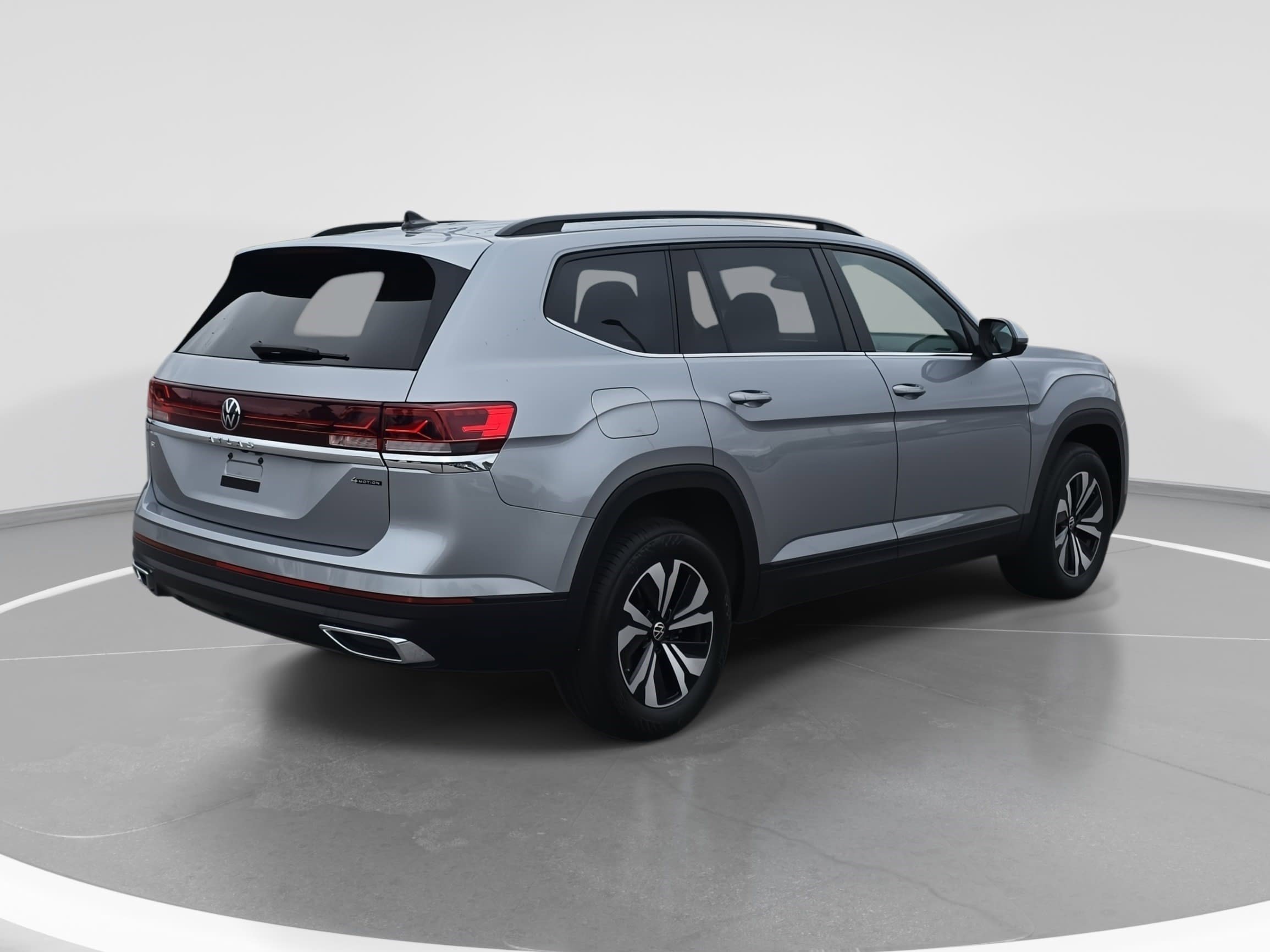 Used 2024 Volkswagen Atlas SE image 5
