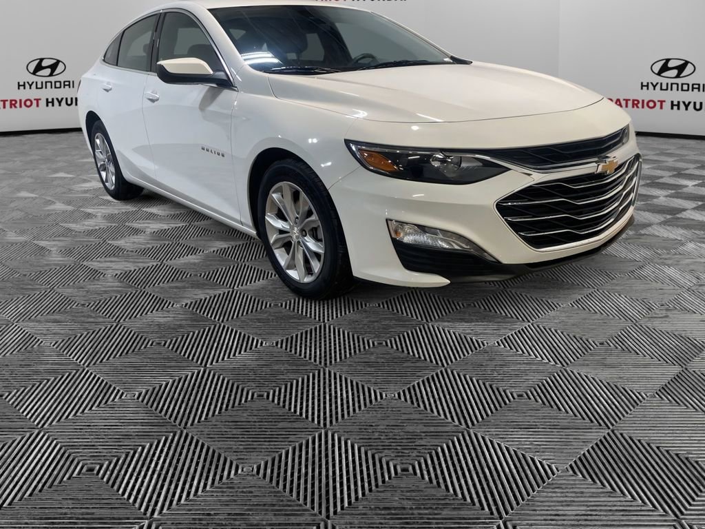 Used 2024 Chevrolet Malibu LT image 1
