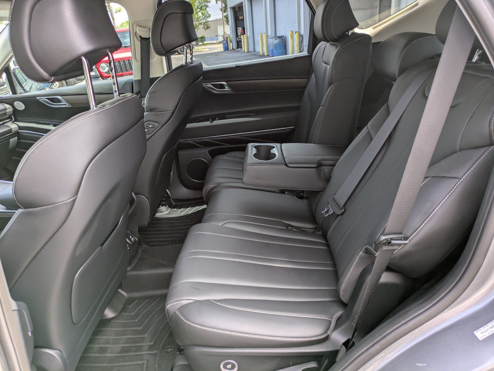 Used 2023 Genesis GV80 2.5T AWD/4WD image 12