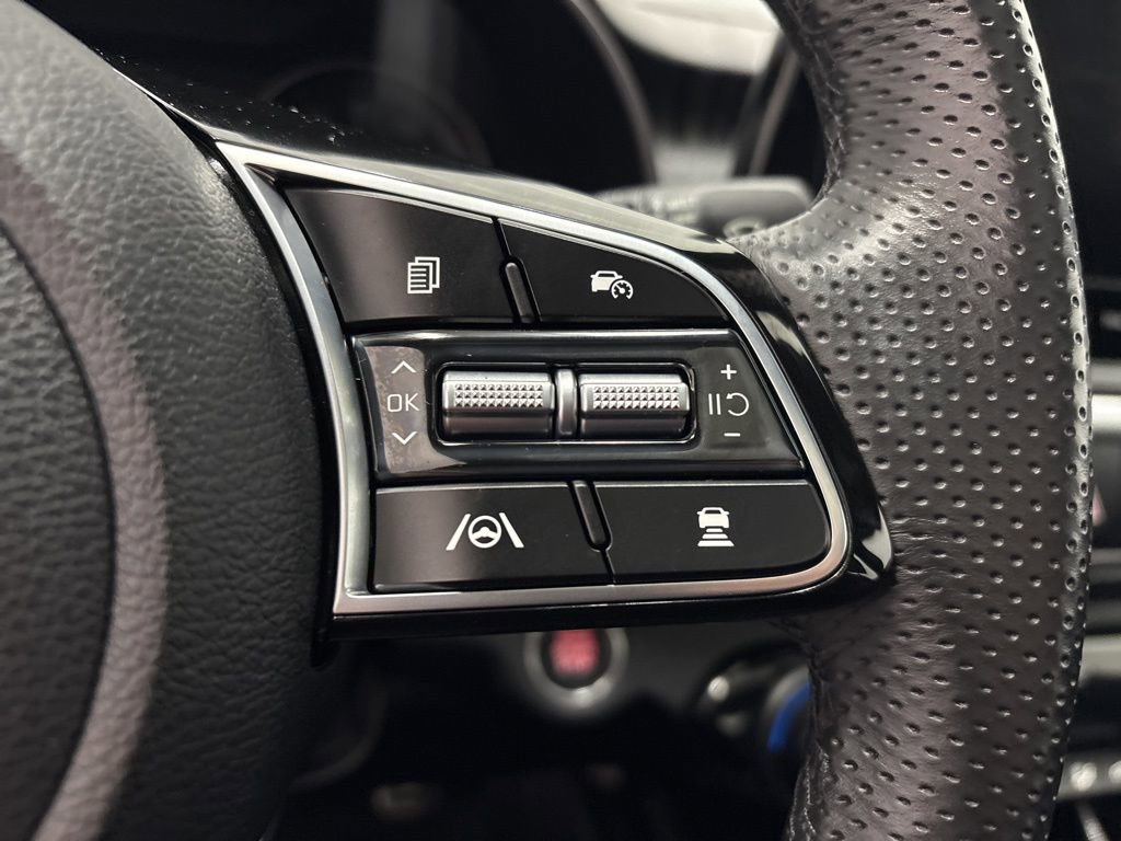 Used 2024 Kia Forte GT-Line w/ GT-Line Premium Package image 27