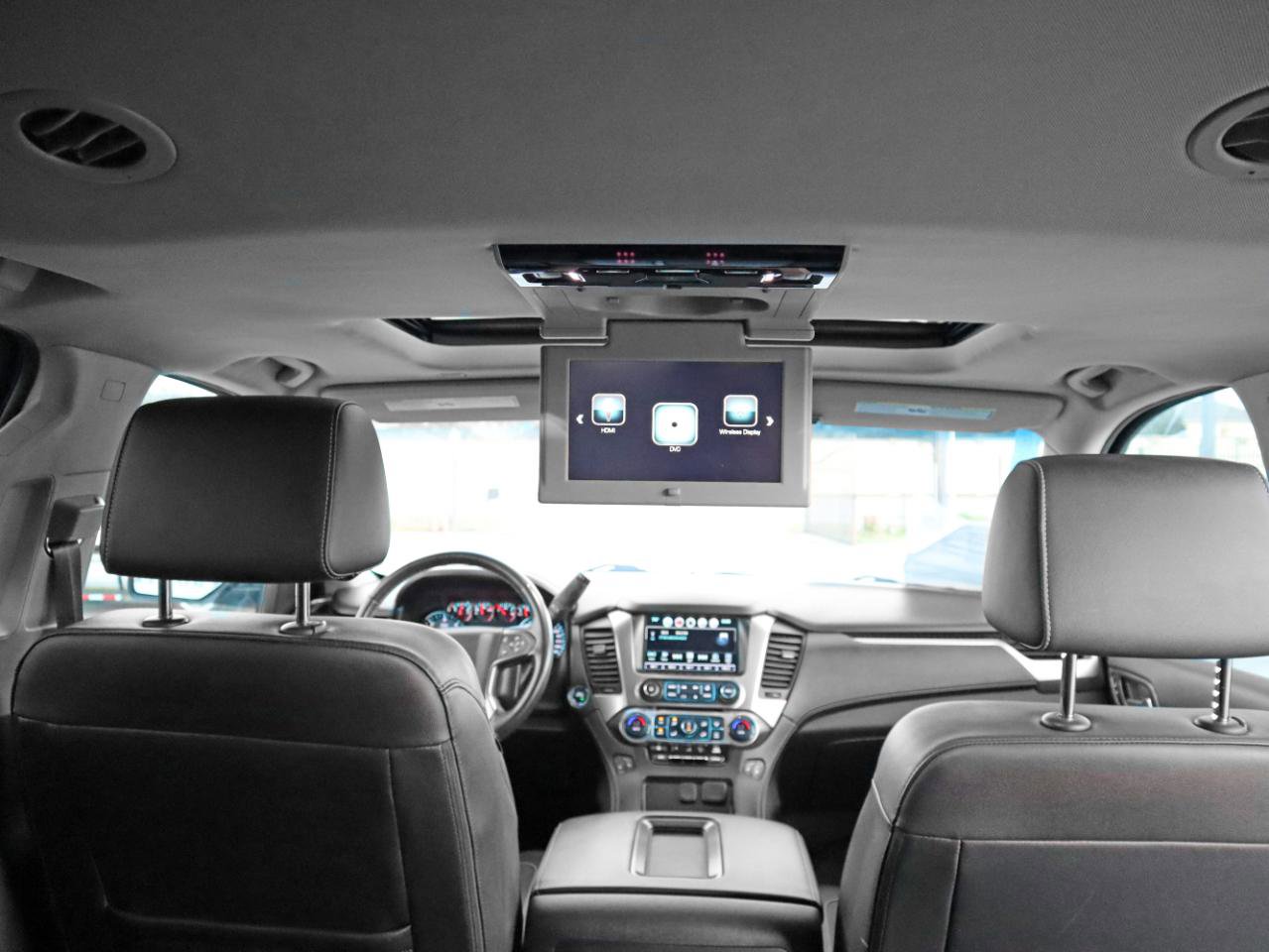 Used 2020 Chevrolet Suburban LT image 29