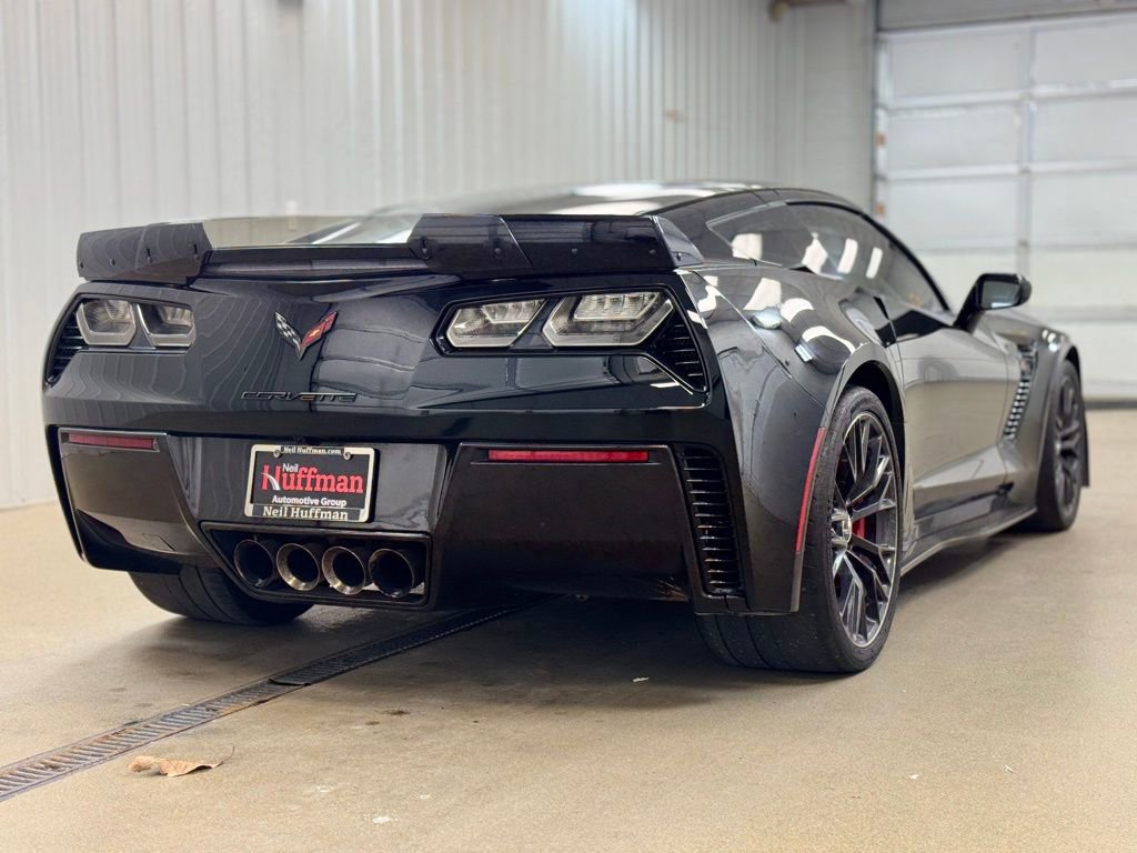 Used 2017 Chevrolet Corvette Z06 w/ Z07 Performance Package image 6