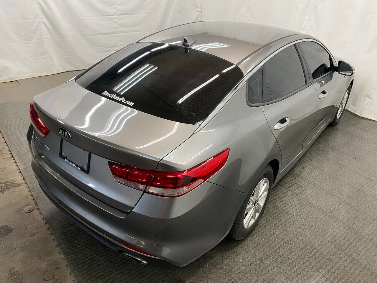 Used 2016 Kia Optima LX image 10