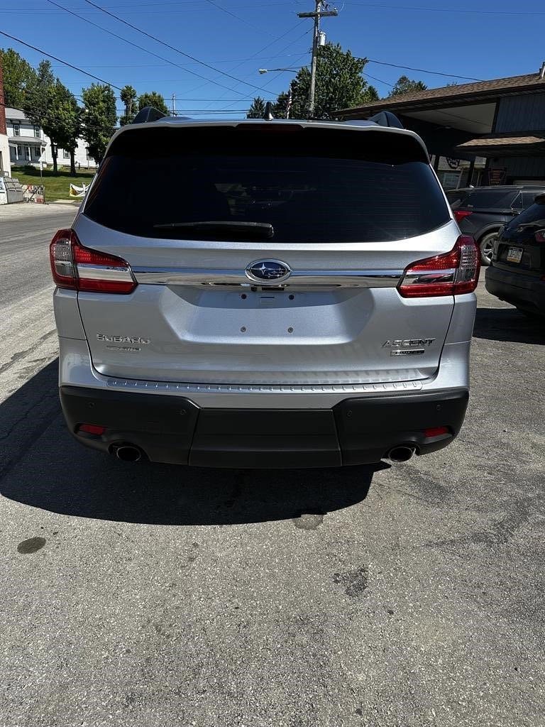 Used 2022 Subaru Ascent Limited w/ Technology Package AWD/4WD image 5