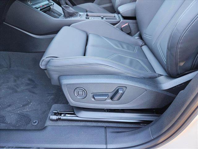 New 2025 Audi Q3 2.0T Premium w/ Convenience Package image 4