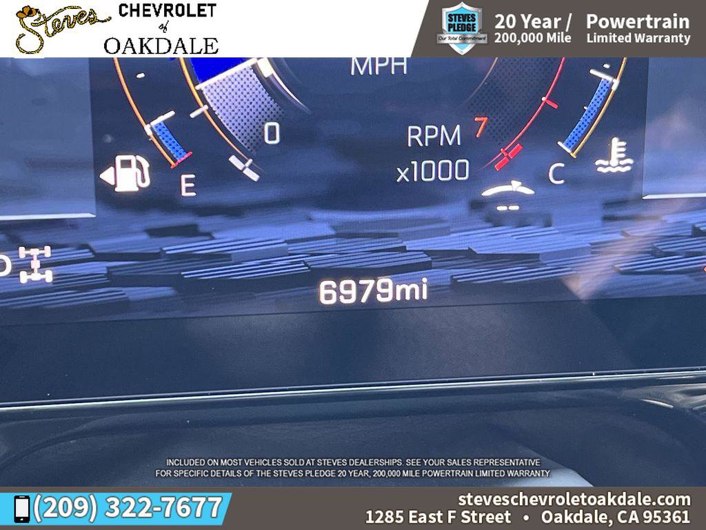 Used 2025 Chevrolet Tahoe Premier AWD/4WD image 16