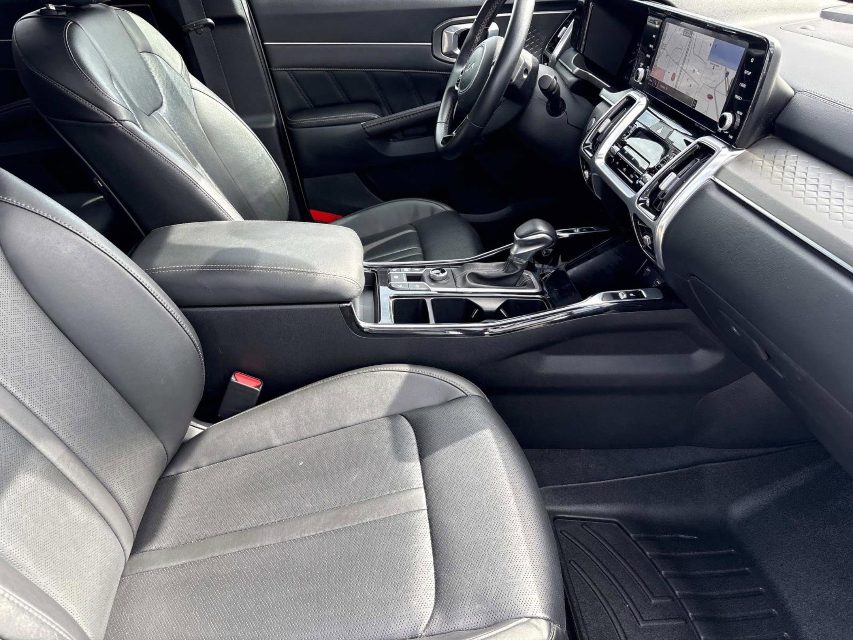 Used 2023 Kia Sorento SX image 23