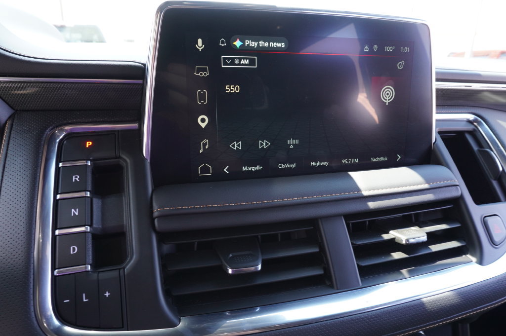 Certified 2024 GMC Yukon XL AT4 w/ AT4 Premium Package AWD/4WD image 23