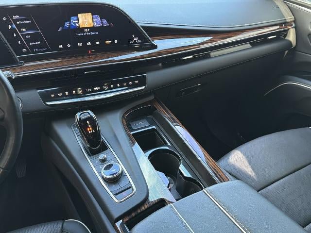 Certified 2023 Cadillac Escalade Premium Luxury w/ LPO, Radiant Package AWD/4WD image 27