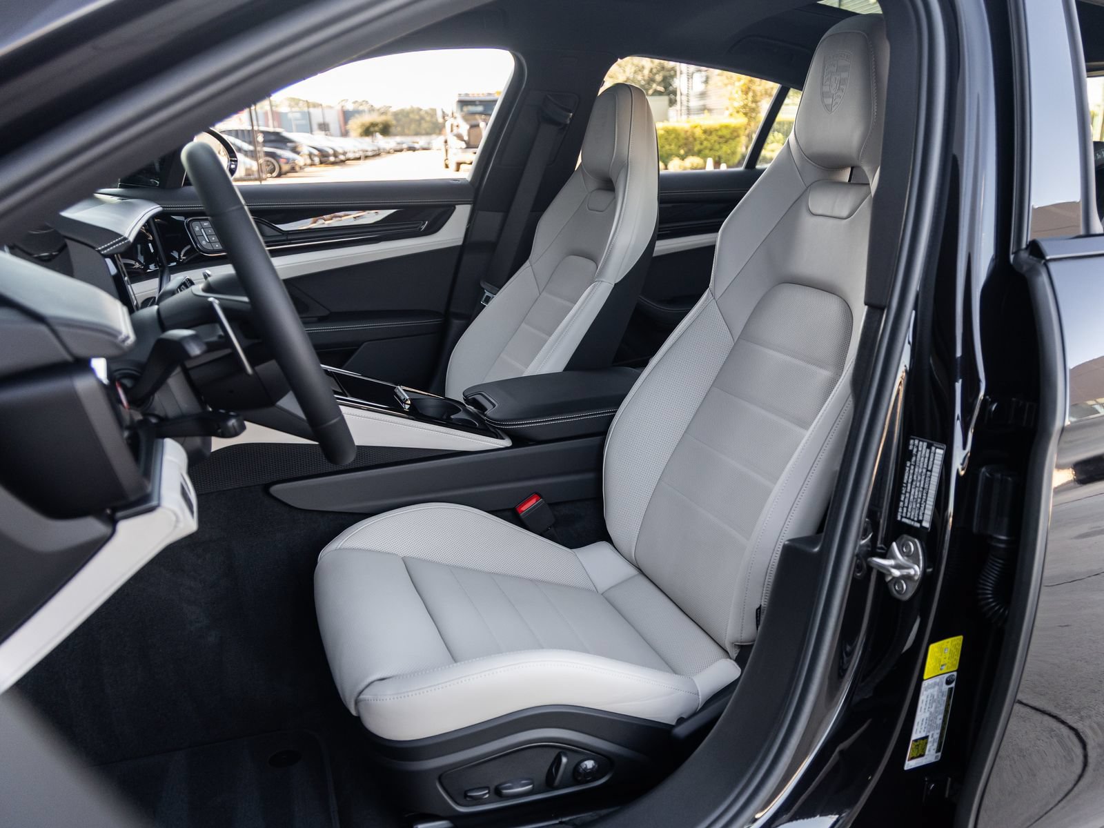 Certified 2026 Porsche Panamera 4 AWD/4WD image 5