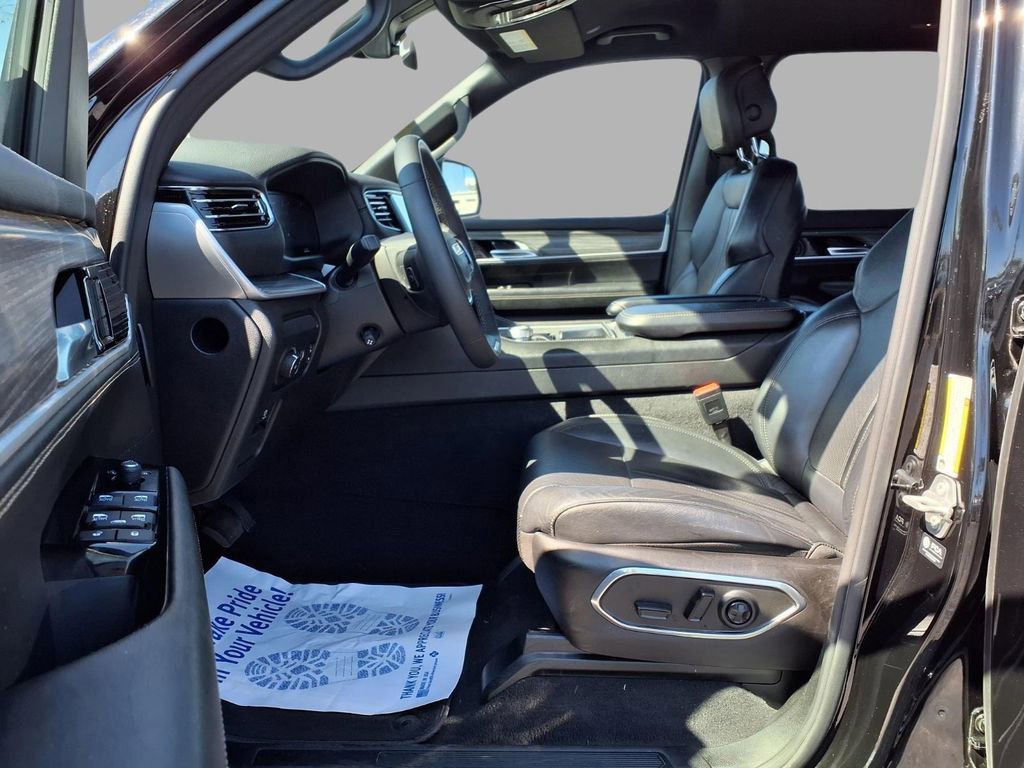 Used 2024 Jeep Wagoneer Series II w/ Flexible Seating Group image 25