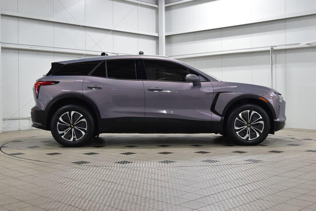 Used 2024 Chevrolet Blazer EV LT image 9