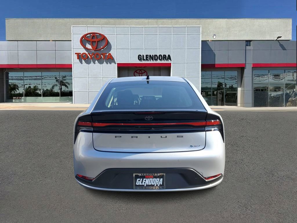 New 2026 Toyota Prius LE FWD image 4
