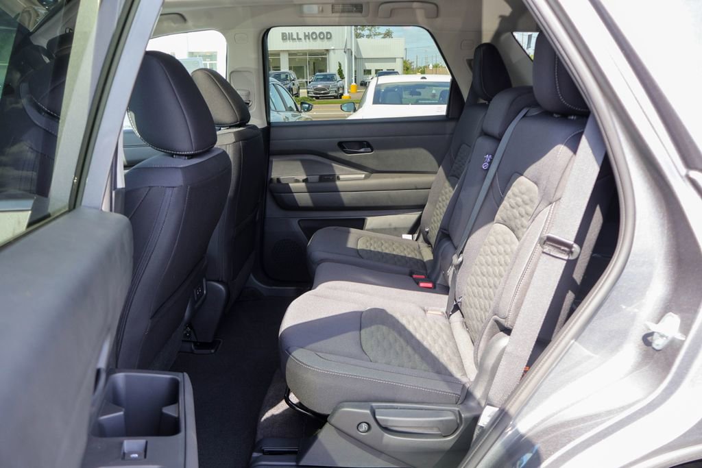 New 2026 Nissan Pathfinder SV FWD image 8