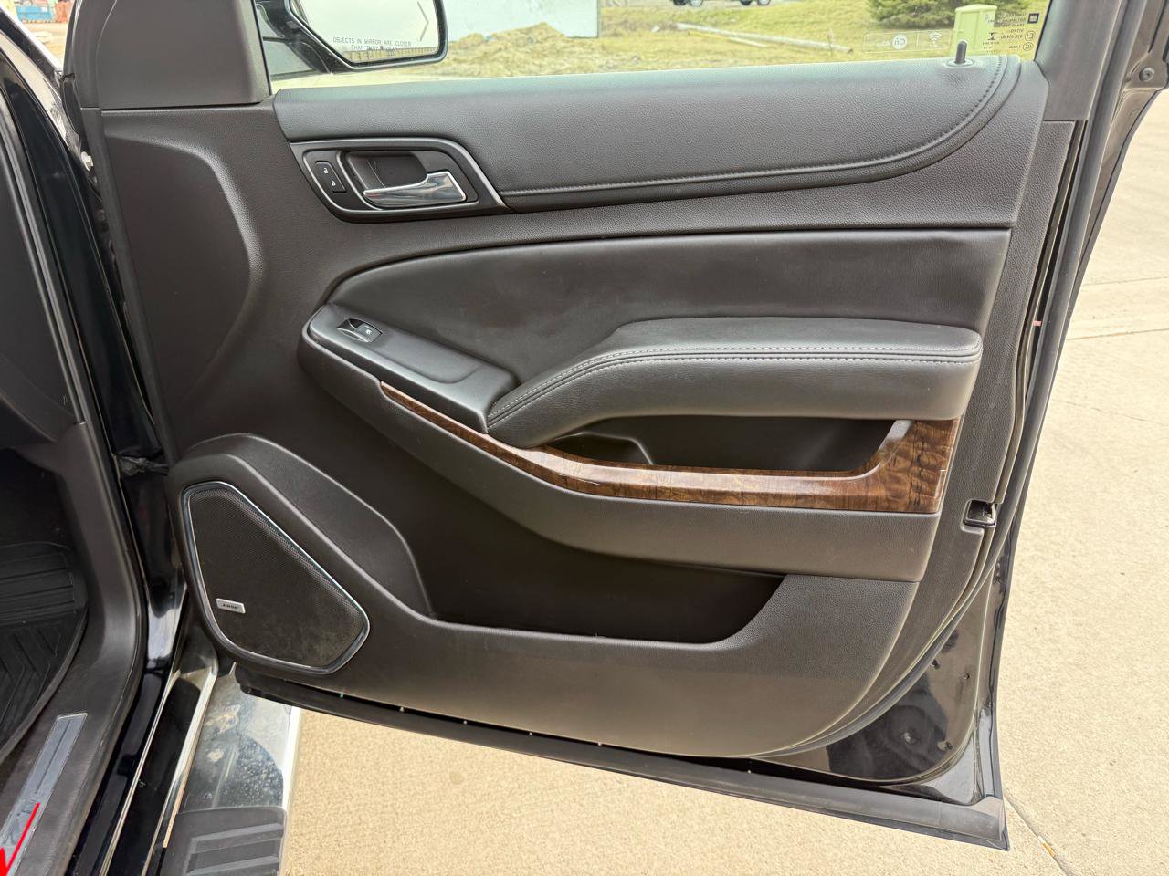 Used 2016 Chevrolet Suburban LT AWD/4WD image 36