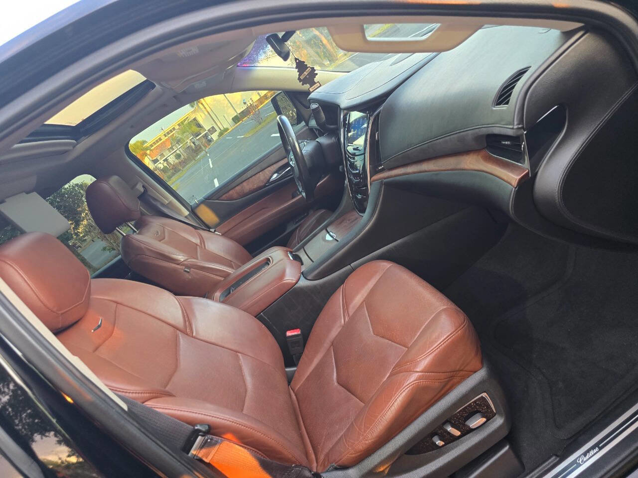 Used 2015 Cadillac Escalade ESV Premium image 23