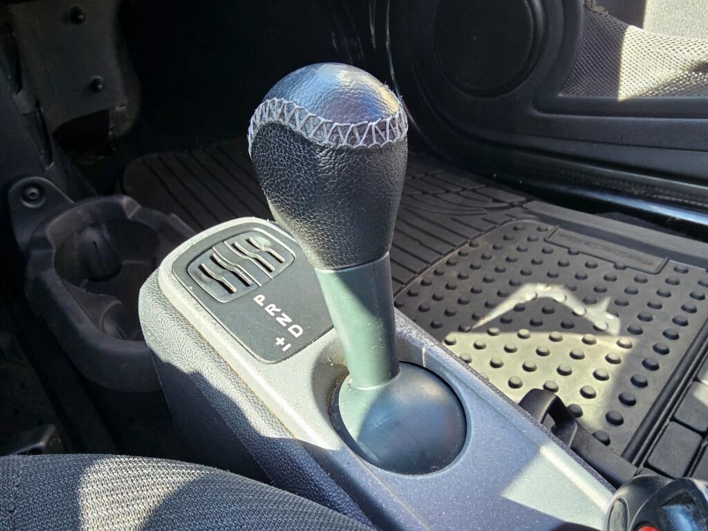 Used 2015 smart fortwo pure image 23