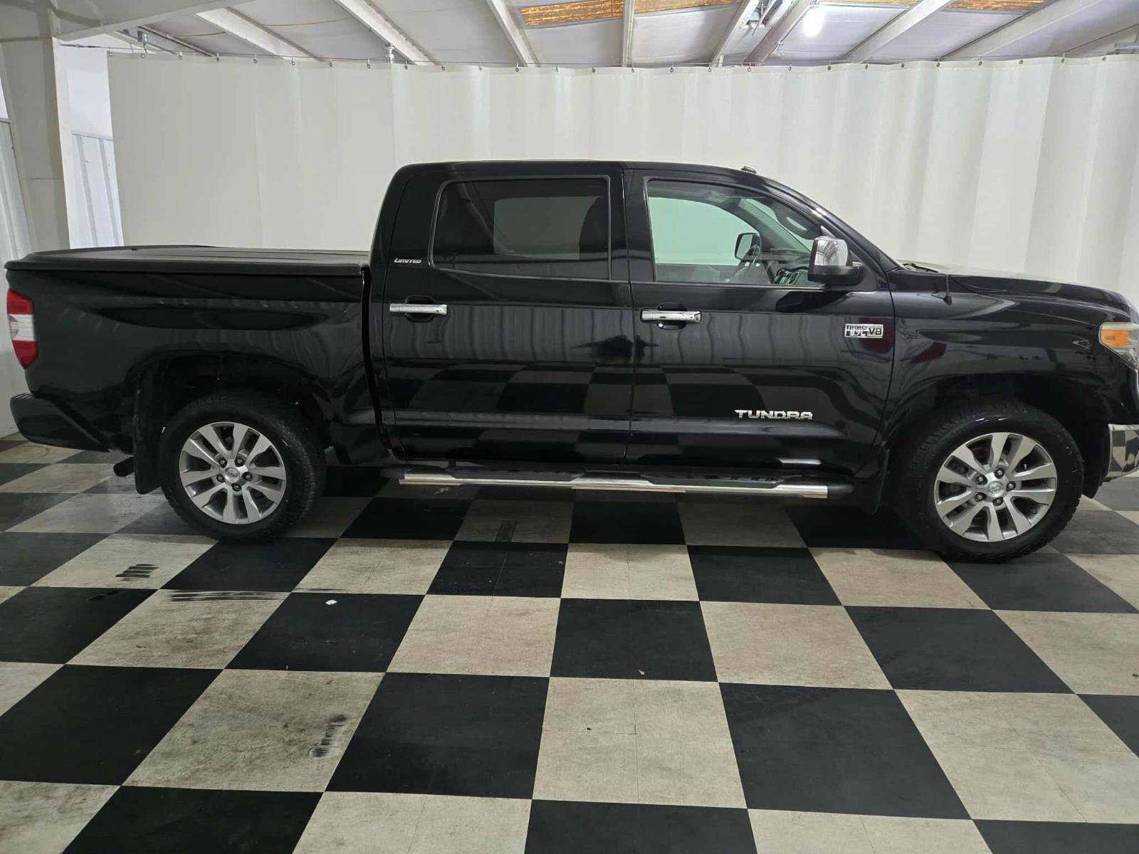 Used 2014 Toyota Tundra Limited w/ Limited Premium Package image 4