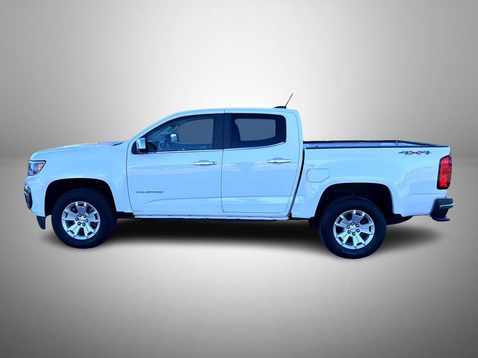 Certified 2022 Chevrolet Colorado LT w/ Chrome Appearance Package image 8