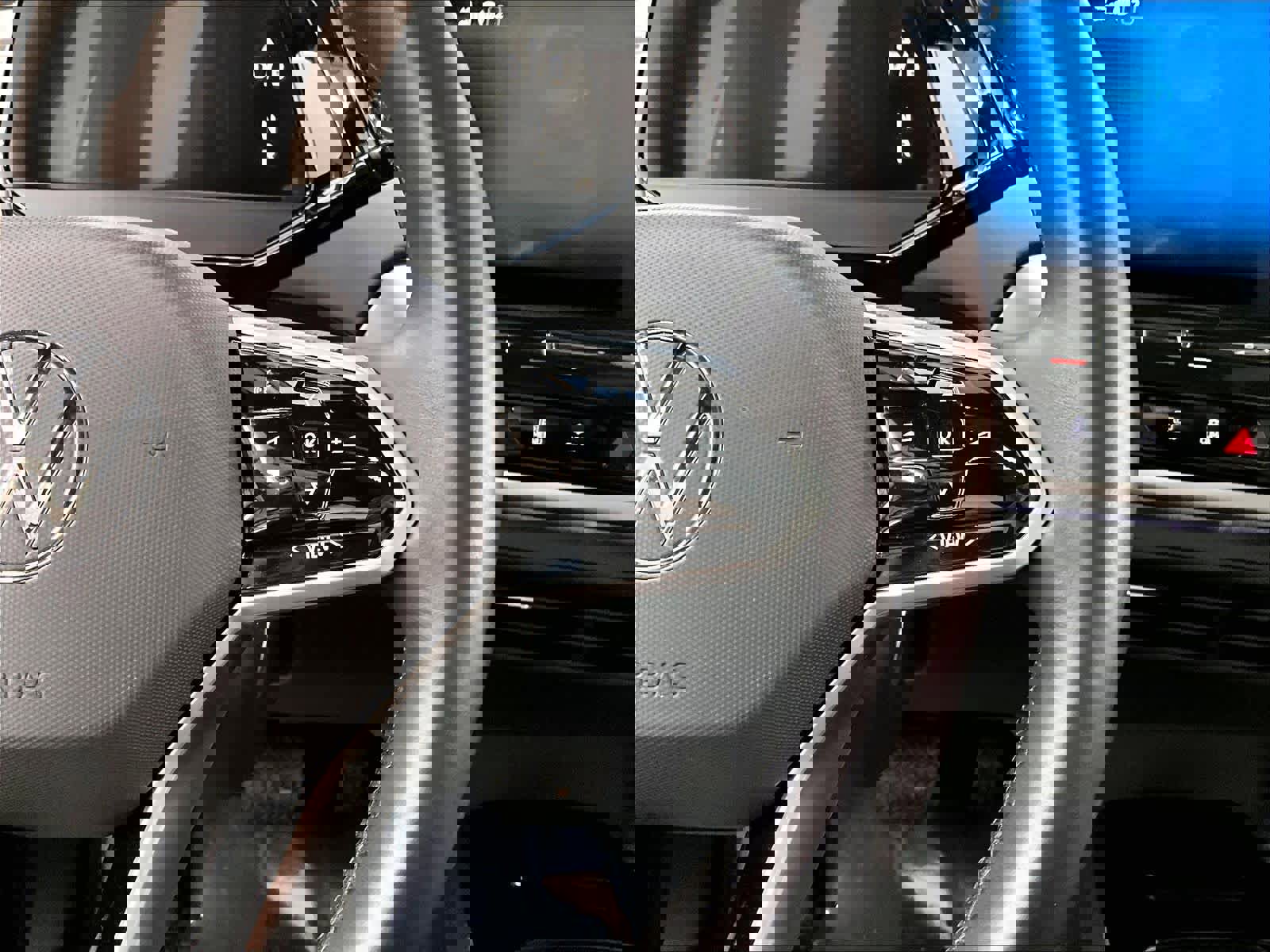 Used 2022 Volkswagen ID.4 Pro S w/ Gradient Package image 21