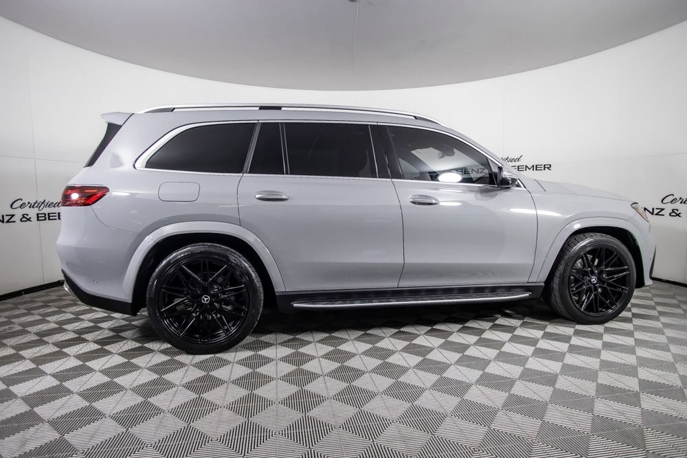 Used 2025 Mercedes-Benz GLS 580 4MATIC image 4