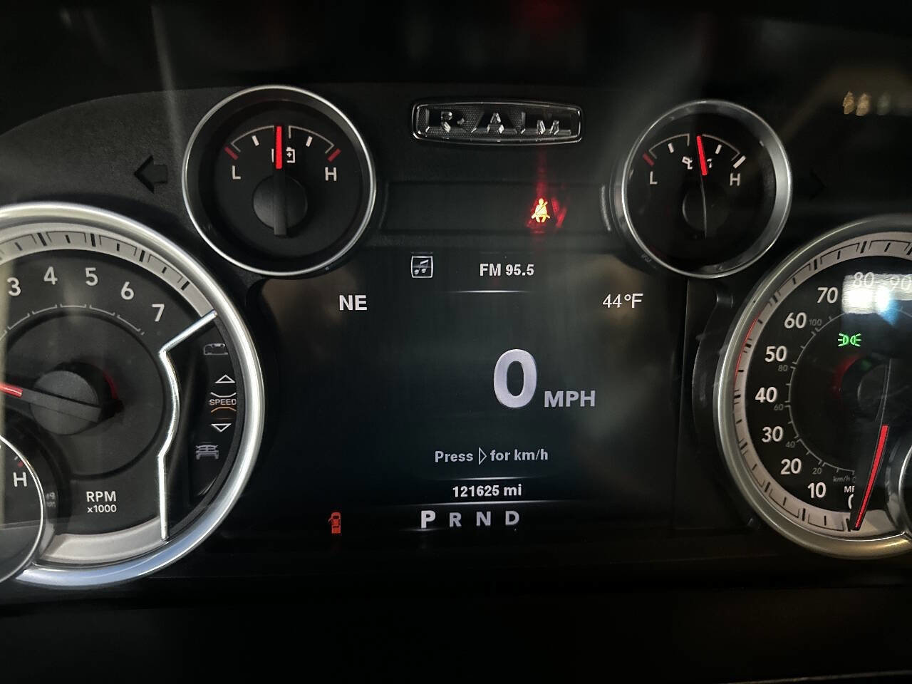 Used 2014 RAM 1500 Sport w/ Sport Premium Group image 27