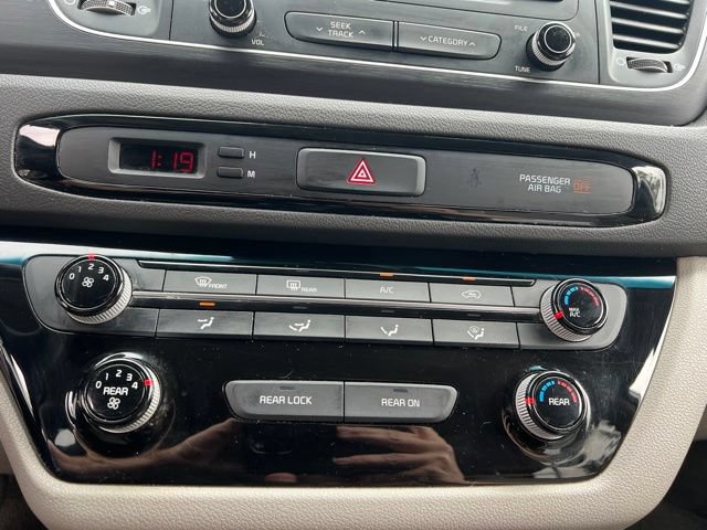 Used 2015 Kia Sedona LX FWD image 19
