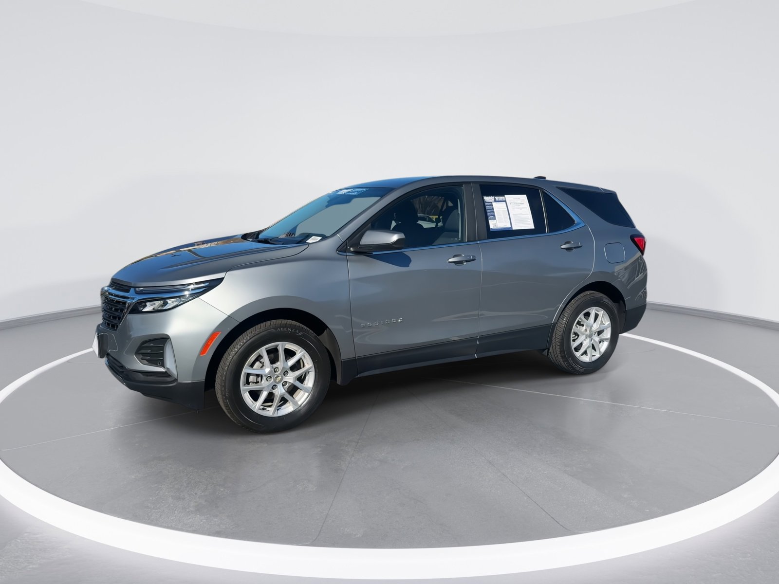 Used 2023 Chevrolet Equinox LT image 5