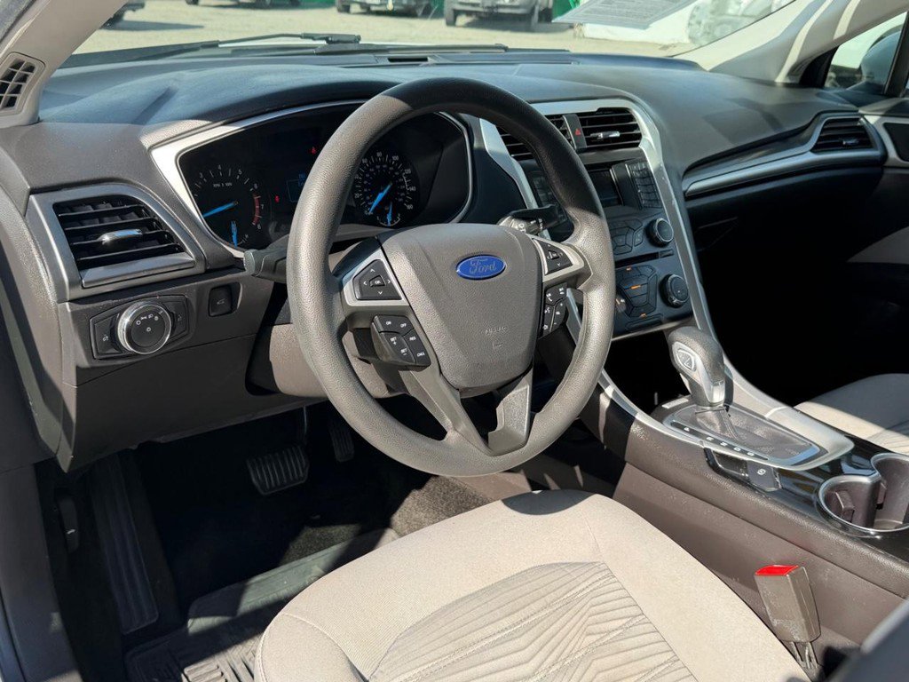 Used 2016 Ford Fusion S image 16