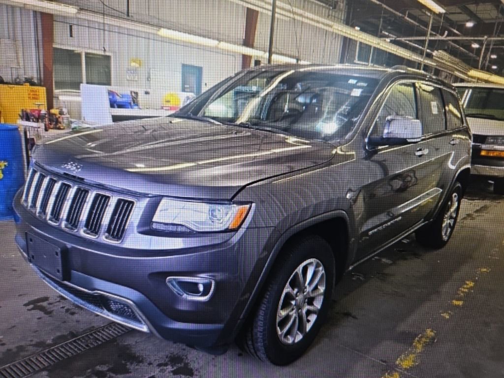 Used 2015 Jeep Grand Cherokee Limited w/ Luxury Group II image 2