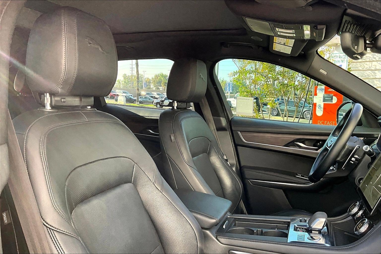 Used 2021 Jaguar F-PACE S image 7