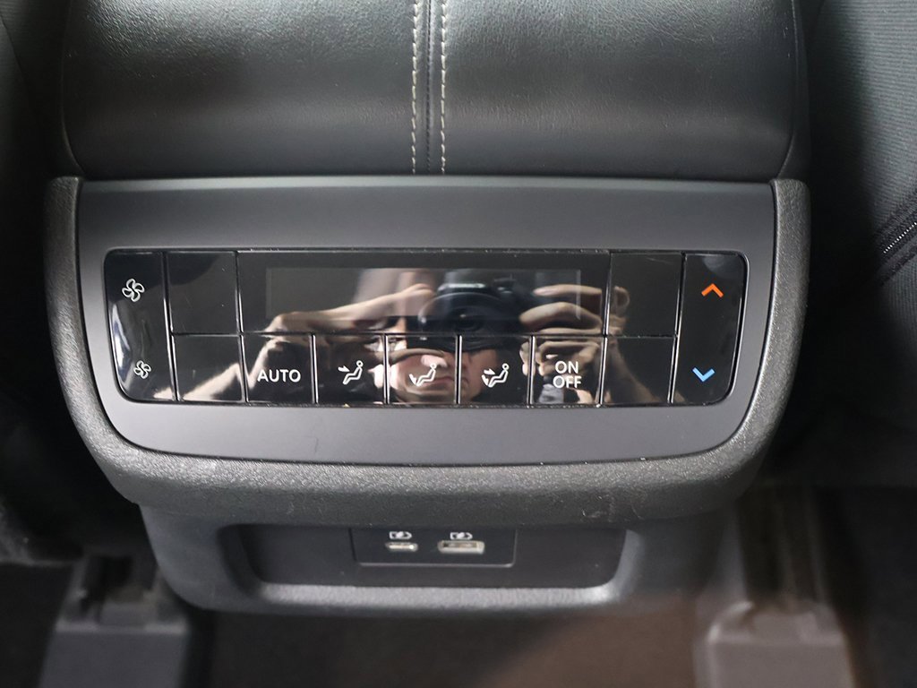 Used 2024 Nissan Pathfinder SV image 51