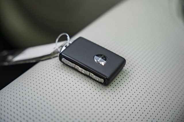 New 2026 Volvo XC60 B5 Ultra w/ Protection Package Premier image 44