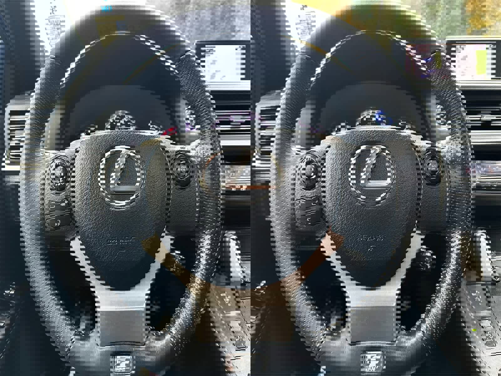 Used 2017 Lexus CT 200h image 16