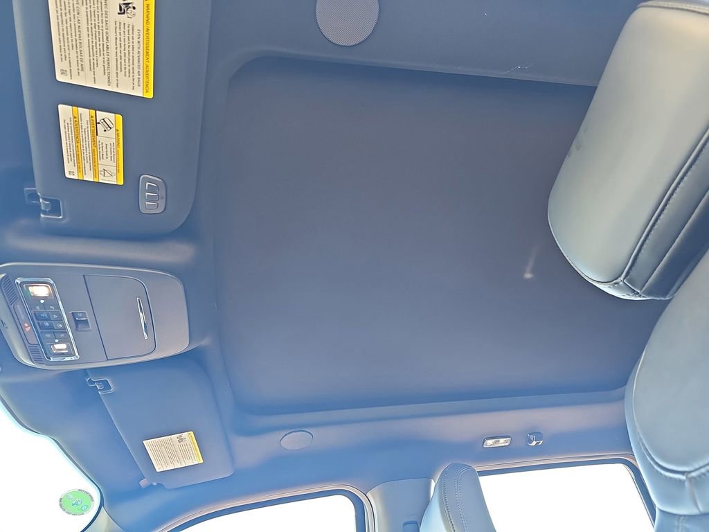 New 2025 Ford F150 Platinum w/ Equipment Group 702A High image 30