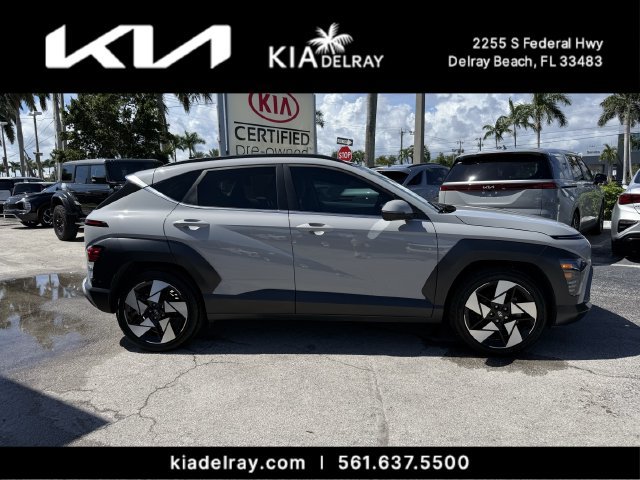 Used 2024 Hyundai Kona Limited FWD image 2