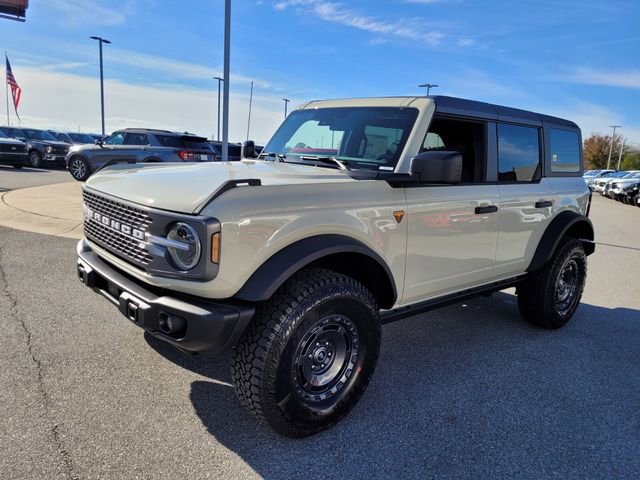 New 2025 Ford Bronco Badlands w/ Sasquatch Package image 3