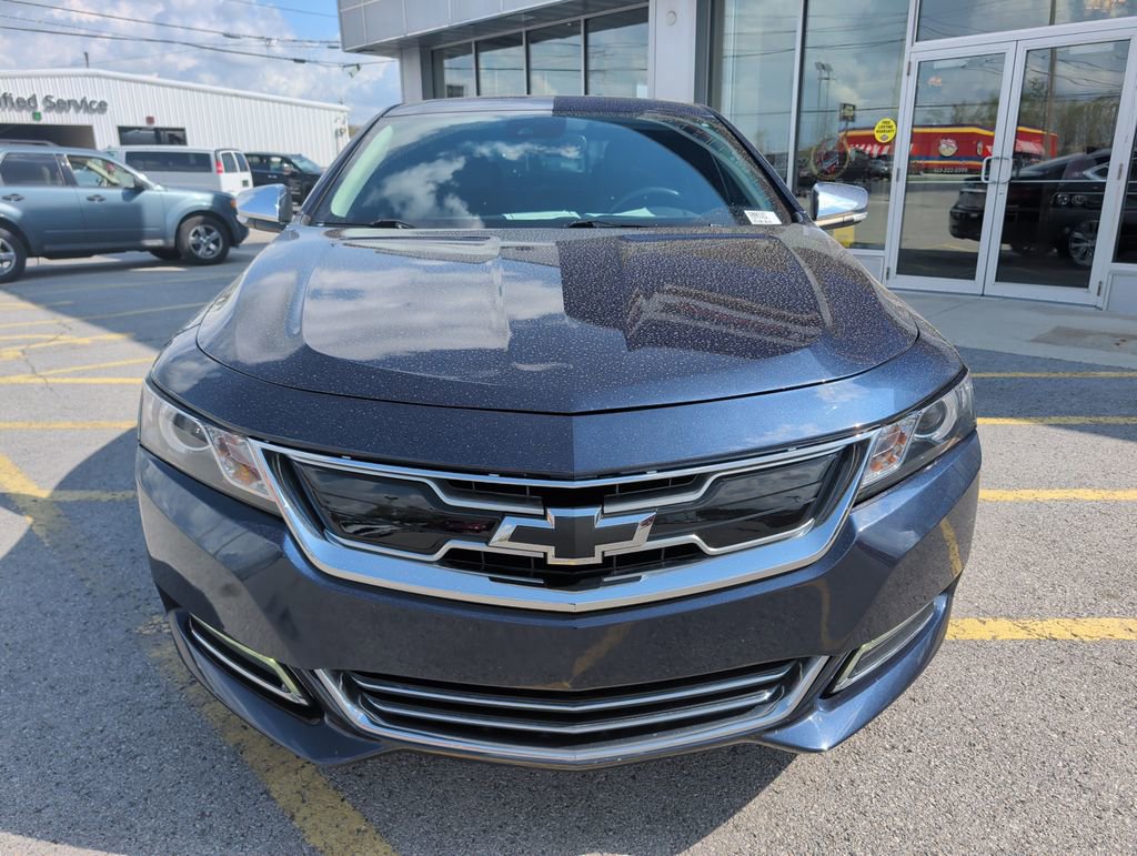 Used 2017 Chevrolet Impala Premier w/ Enhanced Convenience Package image 2
