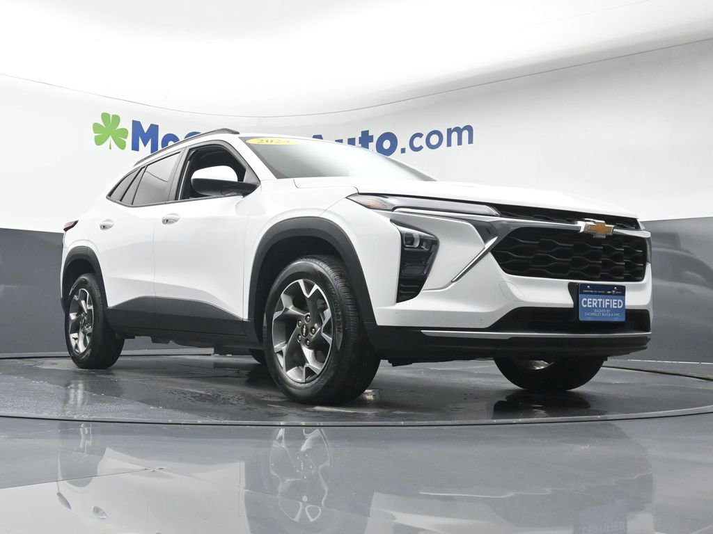 Certified 2024 Chevrolet Trax LT w/ Driver Confidence Package image 24