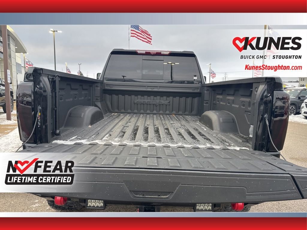Used 2024 GMC Sierra 2500 AT4X image 19