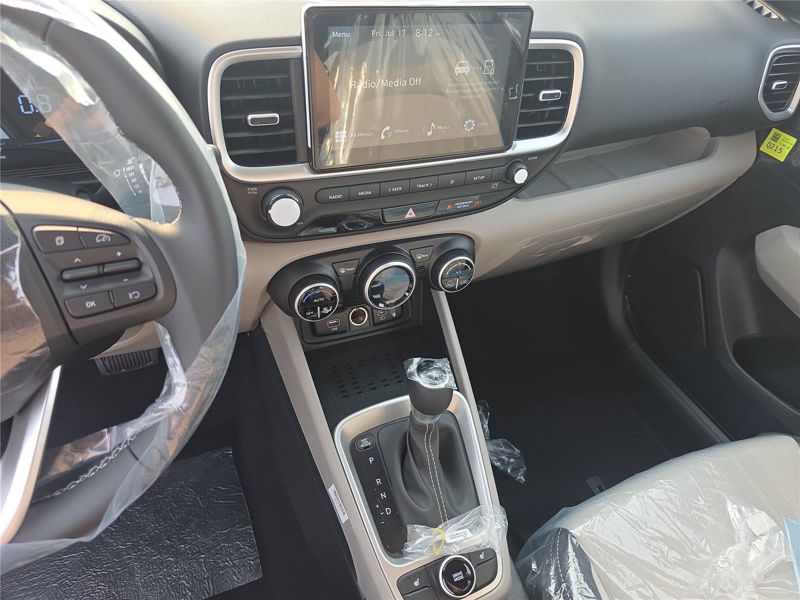 New 2026 Hyundai Venue SEL FWD image 19