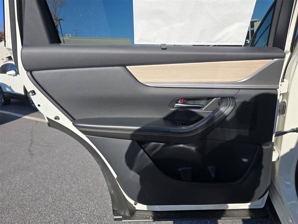 New 2026 MAZDA CX-90 Plug-In Hybrid w/ Preferred image 14